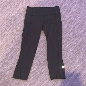 Army green lulu lemon cropped leggings